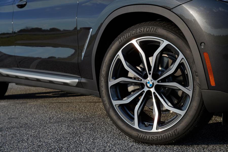 Детали экстерьера BMW X4 xDrive30i (G02) 2018 года  (NA) (фото 58 из 106)